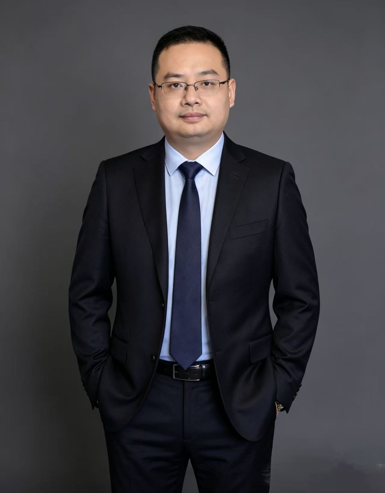 尹洪博律师照片